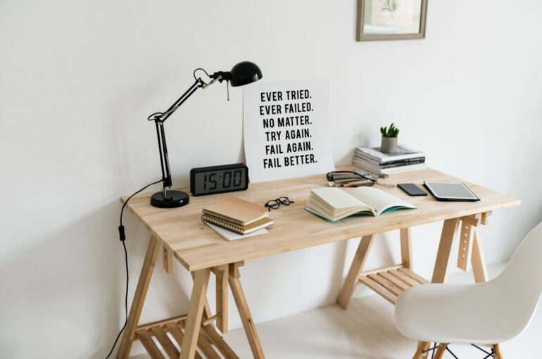 Microsoft’s New Surface Headphones Artsy Corner